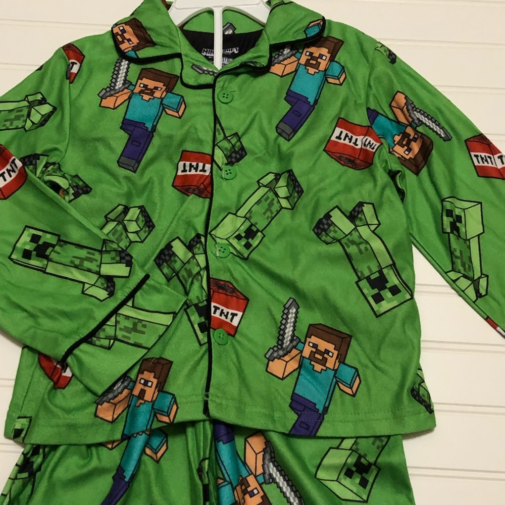 NWT Boys Minecraft Pajamas Size 6